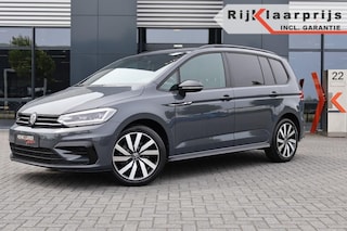 Volkswagen Touran 1.5 TSI DSG R-Line / 7 persoons/  Camera / LED/ PDC/ App-Connect/ Navi