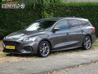 Ford Focus Wagon 1.5 150PK AUTOMAAT ST-Line X met camera en Trekhaak