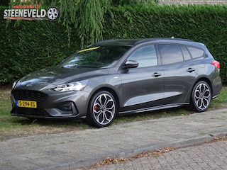 Ford Focus Wagon 1.5 150PK AUTOMAAT ST-Line X met camera en Trekhaak