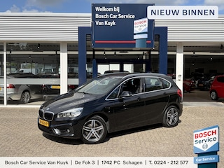 BMW 2-serie Tourer 218i Centennial High Executive / Automaat / NL-Auto / Vol-Leder / Head-Up Display / Stoelverwarming / Cruise-Control / LED / Afneembare-Trekhaak / Keyless / Elektr.-Achterklep / PDC-Achter met Camera / 16'' LMV / ENZ.