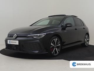 Volkswagen Golf 1.5 eHybrid GTE 272PK DSG/AUTO | 360gr Camera | Elektr Glazen panorama-dak | Head-up Display | App connect | Elektr Stoel met geheugen | Stoel/stuur verwarming | Dodehoek detectie | Stoelventilatie | Navi | IQ Lights | 18"LMV