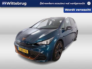 Cupra Born Adrenaline One 62 kWh 204pk / Navigatie / Digital cockpit / LM 19 inch / Camera / Parkeersensoren