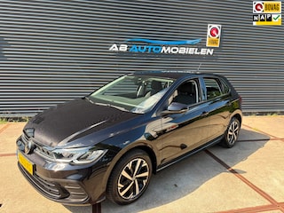 Volkswagen Polo 1.0 TSI Life APPLE CARPLAY/ PDC / CLIMA