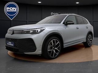 Volkswagen Tiguan 1.5 eHybrid R-Line | Trekhaak | 360 Camera | Harman Kardon | Black Style | Side Assist | ACC | Elek. Achterklep | Stuur-/Stoelverwarming V+A | Matrix LED | 20'' |