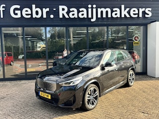 BMW iX1 eDrive20 67 kWh*Navigatie*M-pakket*Camera*100SOH*