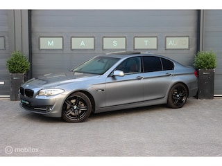 BMW 520i High Executive|PANO|LEDER|MEMORY|BI-XENON|NAP