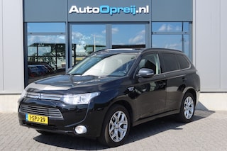 Mitsubishi Outlander 2.0 PHEV Instyle+ Clima, NAVI, Camera, Schuifdak, Trekhaak, Leder bekl, Stoelverwarming