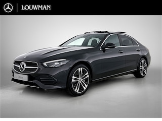 Mercedes-Benz C-klasse 300 e Business Solution Luxury | Winterpakket | Trekhaak | Warmtewerend, donkergetint glas | Panoramaschuifdak | GUARD 360° Plus | 18 inch vijf-dubbelspaaks lichtmetalen velgen |