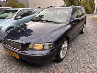 Volvo V70 2.5 T Comfort Line AUTOMAAT