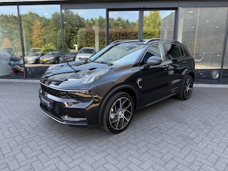 Lynk & Co 01 1.5 261pk PHEV Executive,Pano,Carplay,Cam360,BLIS,Memory,Lane Ass.,Stoelverw,LED,Infinity HiFi