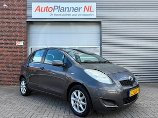Toyota Yaris 1.0 VVTi Acces! 5-Deurs! Airco! APK 04-2027!