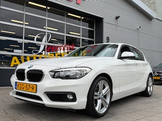 BMW 118i 5Drs - 47.000 KM I Airco I LED I PDC I Sport velgen I Stoel verwarming I Dealer onderhouden