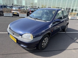 Opel Corsa 1.4i Strada
