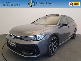 Volkswagen Passat Variant 1.5 eHybrid 272pk R-Line Edition Panoramadak, Wegklapbare trekhaak, 360 Camera