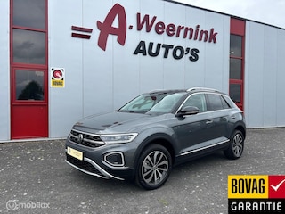 Volkswagen T-Roc 1.5 TSI Life Edition IQ drive Camera Half Leder Trekhaak afneembaar