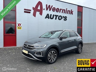 Volkswagen T-Roc 1.5 TSI Life Edition IQ drive Camera Half Leder Trekhaak afneembaar