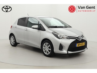 Toyota Yaris 1.3 VVT-i Aspiration | Trekhaak | Navigatie | Airco | Camera | Bluetooth | Privacy glas | Multifunctioneel lederen stuurwiel | Elektrische ramen voor