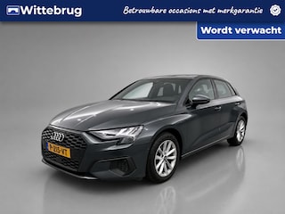 Audi A3 Sportback 30 TFSI Pro Line / Camera / Parkeersensoren V+A / App connect / Climate controle /