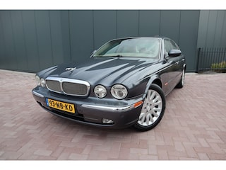 Jaguar XJ 3.5 V8 Executive Automaat Schuifdak  Leder Navigatie  Etc. Etc.