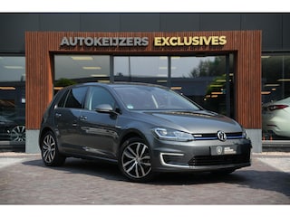 Volkswagen Golf E-DITION Keyless Groot Navi Cruise Stoelverw.