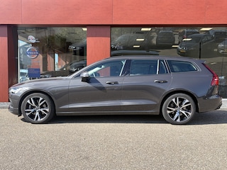 Volvo V60 2.0 B3 Essential Edition | Trekhaak | Winterpack