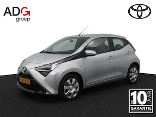 Toyota Aygo 1.0 VVT-i x-play | Groot scherm multimedia | Airco | Parkeercamera |