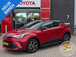 Toyota C-HR 2.0 Hybrid Style STOELVERWARMING NAVIGATIE PARKEERSENSOREN ACHTERUITRIJCAMERA