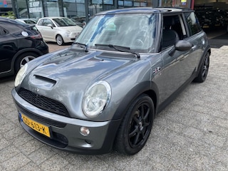 Mini Mini 3-Deurs 1.6 Chili KOPPAKING DEFECT RIJBAAR BJ 2003 !!!