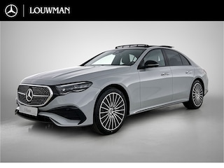 Mercedes-Benz E-klasse 300 e Business Solution AMG | Premium pakket | Panoramaschuifdak | Trekhaak | Lederpakket | Winterpakket | Nightpakket | Stoelventilatie/- verwarming voor | 20 inch AMG velgen |