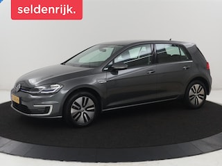 Volkswagen Golf 5-Deurs | Navigatie | Leder | SOH 89.8% | Climate Control | Stoelverwarming | Cruise Control | Parkeersensor | Bluetooth