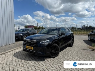 Audi Q2 35 TFSI S Edition 150 PK | Achteruitrijcamera | Parkeersensoren Voor | Optiek pakket zwart plus