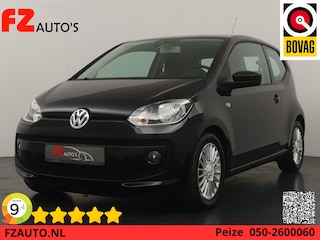 Volkswagen Up 1.0 high up! BlueMotion - Airconditioning - Navigatie - Lichtmetalen velgen