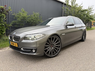 BMW 5-serie Touring 520i Last Minute Edition / AUTOMAAT / LEER / NAVI / VOSSEN