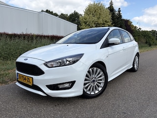Ford Focus 1.0 Titanium Edition / ST-LINE / AIRCO / 136dkm!