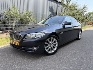 BMW 520i High Executive / AUTOMAAT / NAVI / CRUISE / LEER