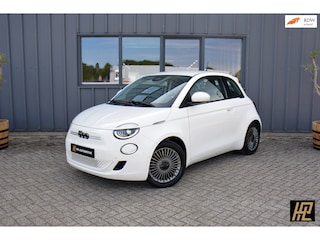 Fiat 500 3+1 Icon 42 kWh * Carplay/Android * Camera * SoH 93% * Zeer mooi