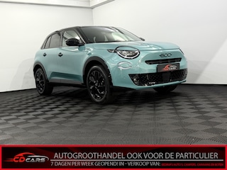 Fiat 600 1.2 Hybrid Sport 145PK Camera, Apple carplay, Rijstrook correctie, velgen, Stoelmassage, Verstelbare stoelen, Stoelverwarming, Cruise control adaptief, 2 Jaar garantie