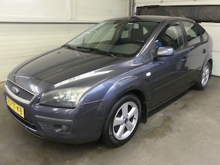 Ford Focus 1.6-16V Futura - Trekhaak - Airco - APK Juli 2027