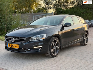Volvo V60 2.4 D6 AWD Plug-In Hybrid Summum AUTOMAAT AIRCO