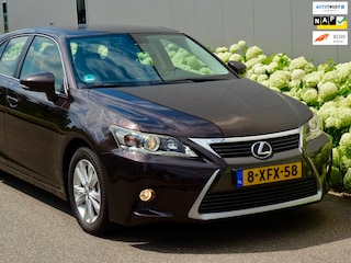 Lexus CT 200h Luxury Sport | Leer | Navi | NL | Trekhaak |