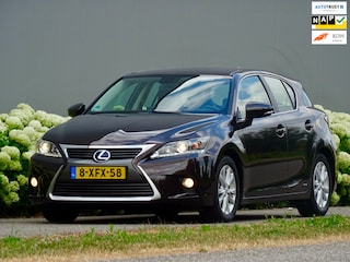 Lexus CT 200h Luxury Sport | Leer | Navi | NL | Trekhaak |