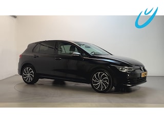Volkswagen Golf 1.5 TSI Life Business Alcantara Sfeerverlichting Camera Virtual Cockpit
