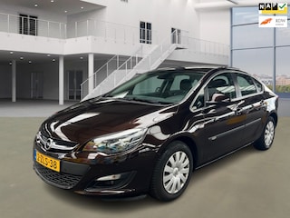 Opel Astra 1.4 Turbo Design Edition