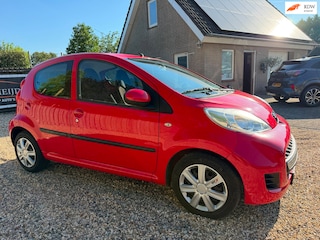 Peugeot 107 1.0-12V Sportium Airco & Elk ramen & 1e Eigenaar