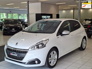 Peugeot 208 1.2 Signature Nwe Dis.riem/Cruise/Carplay/Android auto/Airco