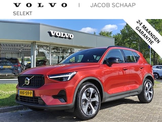 Volvo XC40 B4 211PK Plus Dark | BLIS | Trekhaak | H&K | Verwarm. Stoelen+Stuur | ACC | PDC V+A | Camera Achter |