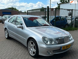 Mercedes-Benz C-klasse 200 K. Elegance Automaat 2e eigenaar dealer onderhouden roest vrij airco cruis control