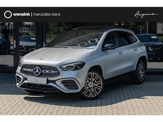 Mercedes-Benz GLA 250e 140 Years Edition | Panorama-schuifdak | Stoelverwarming | Sfeerverlichting | Achteruitrijcamera | Cruise control