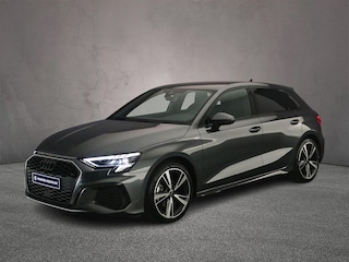 Audi A3 Sportback 35 TFSI 150PK S edition | Trekhaak | 18-Inch | Achterruitrij-Camera | Privacy-Glas | Sportplus-stoelen/Alcantara | Ambient-Light |