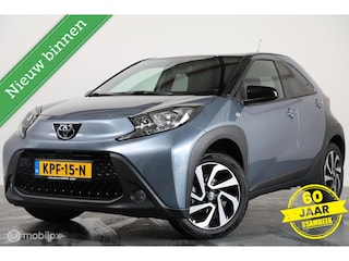 Toyota Aygo 1.0 VVT-i S-CVT Play - Stoelverwarming - Carplay - Camera